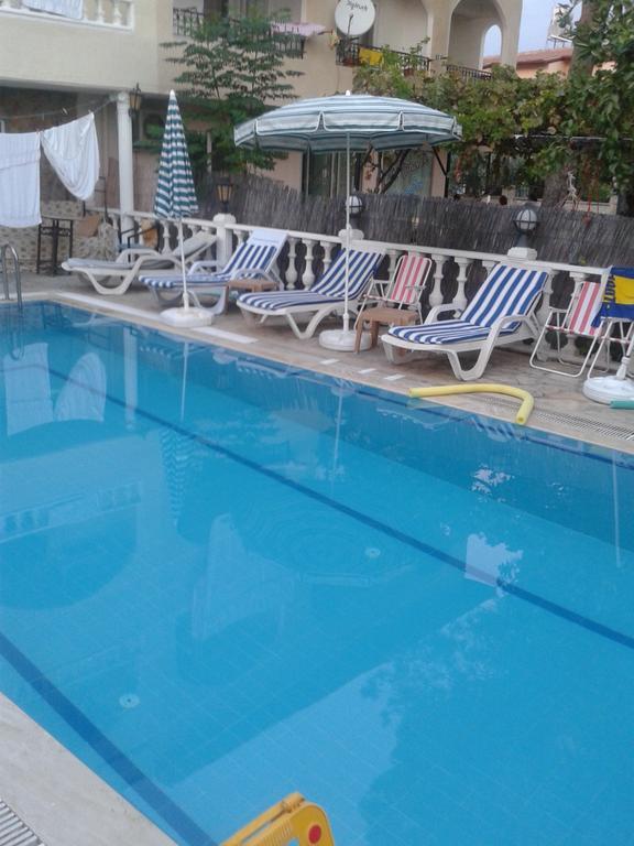 Deniz Pansiyon Fethiye Exterior foto